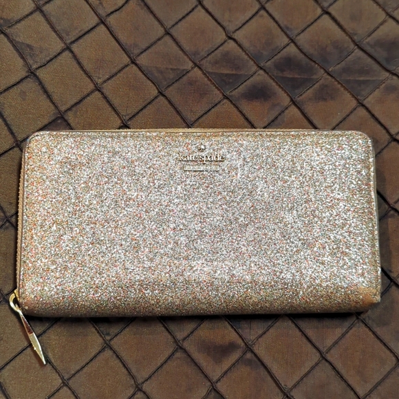 Kate Spade wallet. Good used condition. Fun Glitter look. - Picture 2 of 8
